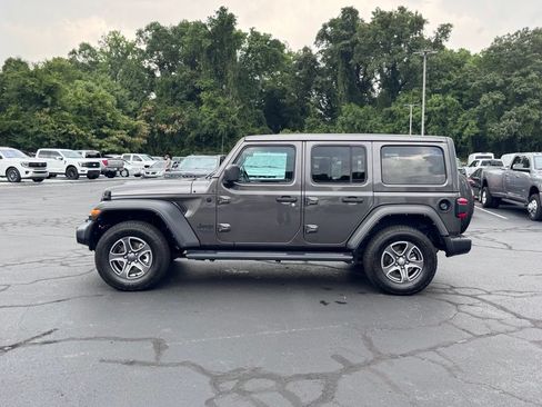 Used 2021 Jeep Wrangler Unlimited Sport w/ Sun And Sound Package AWD/4WD image 64