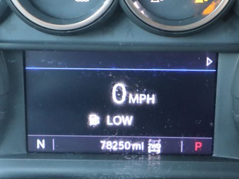 Used 2020 Chevrolet Silverado 1500 LT image 26