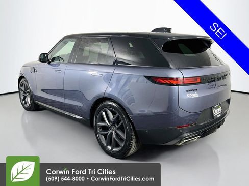 Used 2024 Land Rover Range Rover Sport SE AWD/4WD image 11
