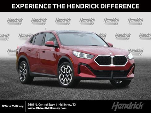 Certified 2025 BMW X2 xDrive28i AWD/4WD image 1