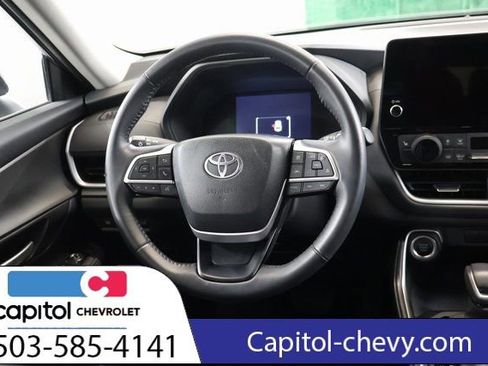 Used 2024 Toyota Grand Highlander XLE image 15