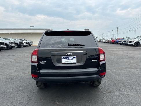 Used 2015 Jeep Compass Latitude AWD/4WD image 4