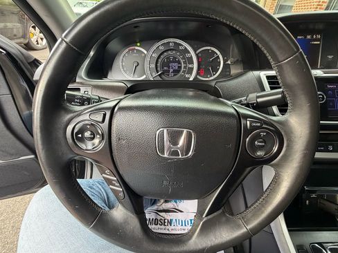 Used 2015 Honda Accord EX-L image 11
