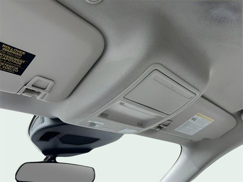 Used 2022 Ford Escape SE w/ Cold Weather Package image 23