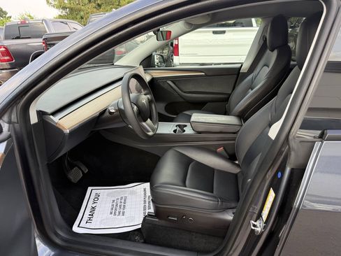 Used 2023 Tesla Model Y AWD image 7