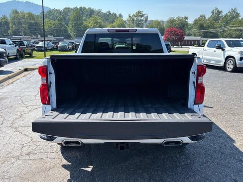 Used 2023 Chevrolet Silverado 1500 RST AWD/4WD image 6