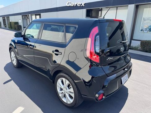 Used 2016 Kia Soul + w/ Primo Package FWD image 9