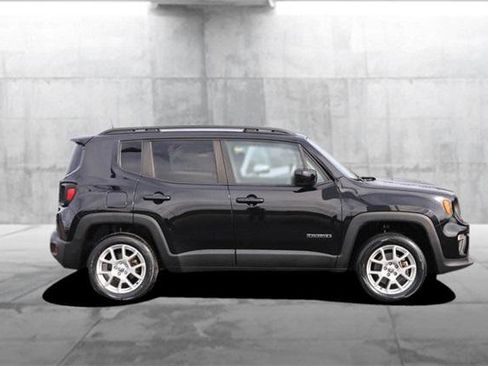 Used 2019 Jeep Renegade Latitude image 5