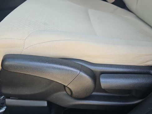 Used 2016 Honda CR-V SE image 14