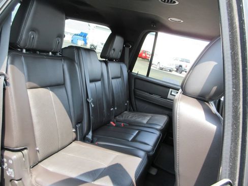 Used 2014 Ford Expedition Limited AWD/4WD image 24