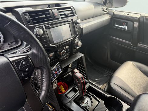 Used 2018 Toyota 4Runner TRD Off-Road Premium w/ TRD Performance Package image 23