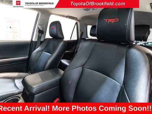 Used 2018 Toyota 4Runner TRD Off-Road Premium AWD/4WD image 4