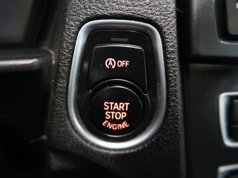 Used 2015 BMW M235i Coupe image 17