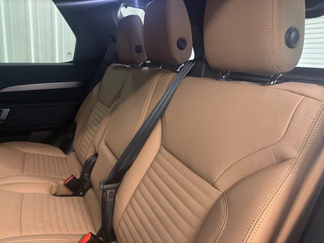 Certified 2025 Land Rover Discovery Dynamic SE AWD/4WD image 14