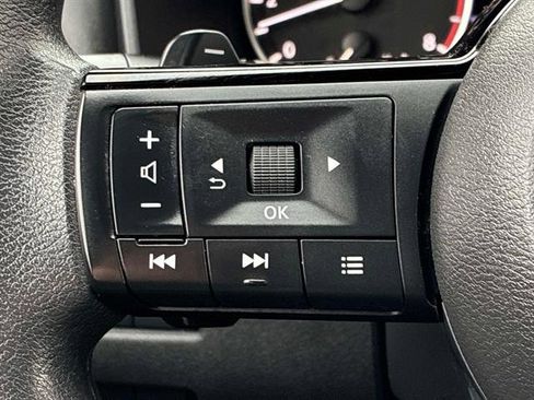 Certified 2023 Nissan Rogue SV image 21