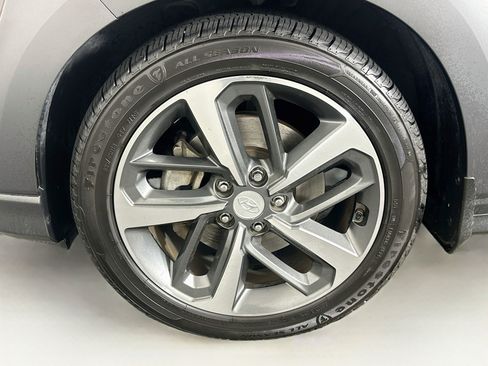 Used 2020 Hyundai Kona Limited AWD/4WD image 11