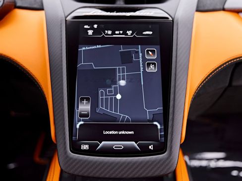 Used 2025 Lamborghini Revuelto AWD/4WD image 86