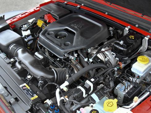 Used 2023 Jeep Wrangler Rubicon image 46