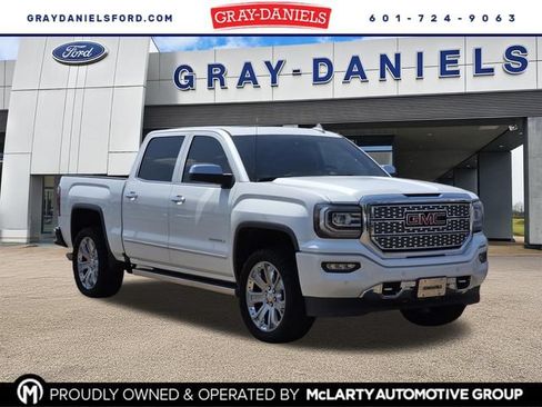 Used 2018 GMC Sierra 1500 Denali w/ Denali Ultimate Package AWD/4WD image 1