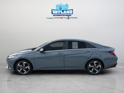 Used 2023 Hyundai Elantra Limited