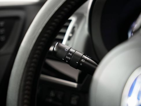 Used 2017 Subaru Forester 2.5i Touring w/ Protection Package #2 image 16