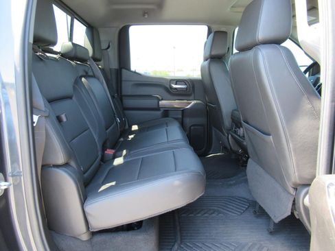 Used 2022 Chevrolet Silverado 1500 LT Trail Boss w/ LT Trail Boss Premium Package AWD/4WD image 30
