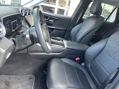 Used 2023 Mercedes-Benz GLC 300 4MATIC image 10