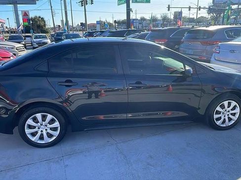 Used 2020 Toyota Corolla LE image 14