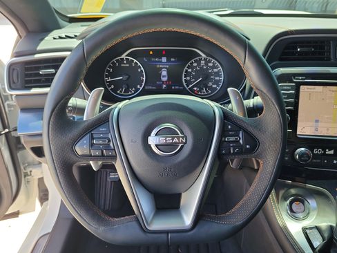 Used 2023 Nissan Maxima SR w/ Sport Mat Group FWD image 16