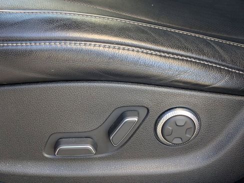 Used 2022 Genesis GV80 2.5T w/ Advanced Package 02 image 25