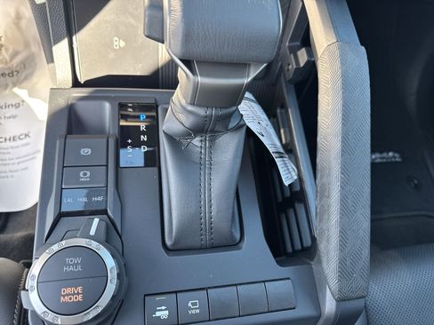 New 2024 Toyota Tacoma Limited AWD/4WD image 22