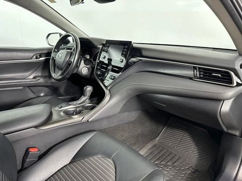 Used 2022 Toyota Camry SE AWD/4WD image 26