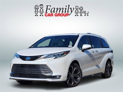 New 2025 Toyota Sienna Platinum