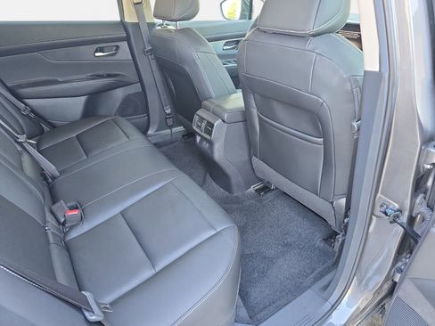 Used 2025 Nissan Murano SL AWD/4WD image 11