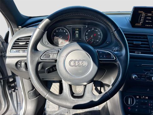 Used 2018 Audi Q3 2.0T Premium image 11