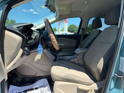 Used 2013 Ford Escape SE FWD image 9