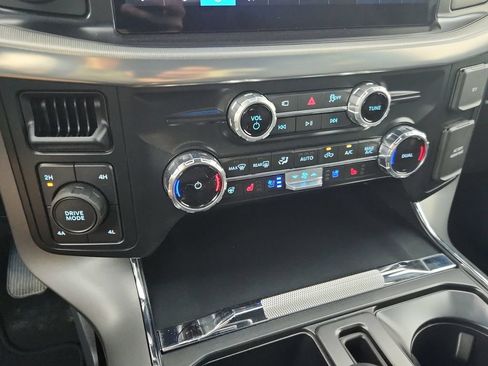 Used 2025 Ford F150 Lariat w/ Equipment Group 502A High AWD/4WD image 29