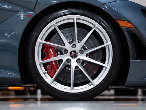 Used 2018 McLaren 720S Performance RWD image 38