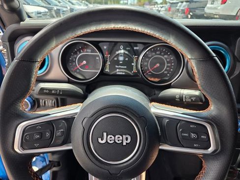 Certified 2020 Jeep Gladiator Mojave w/ Trailer Tow Package AWD/4WD image 28