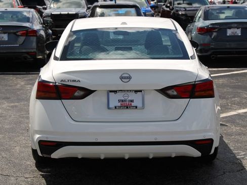 Used 2025 Nissan Altima 2.5 S FWD image 8