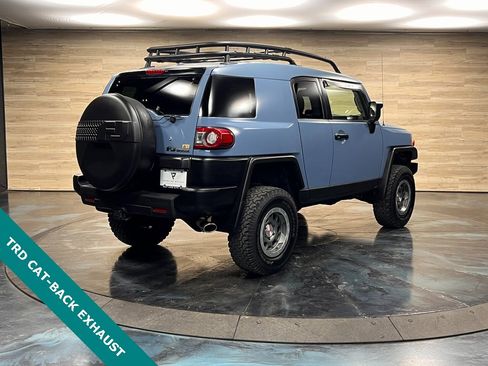 Used 2014 Toyota FJ Cruiser 4WD image 8
