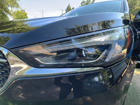 Used 2018 Buick Enclave Avenir w/ Avenir Technology Package AWD/4WD image 26