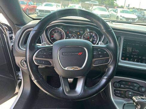 Used 2022 Dodge Challenger R/T Scat Pack w/ Plus Package RWD image 11