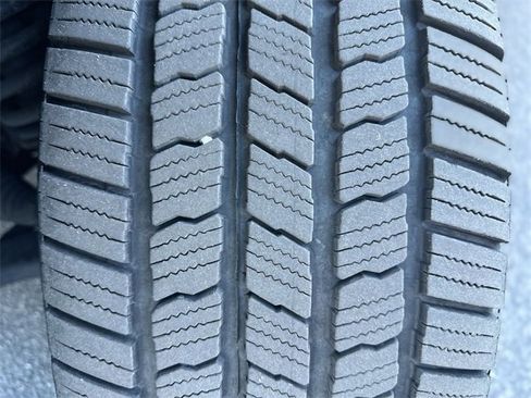 Certified 2019 Ford F150 Lariat image 11