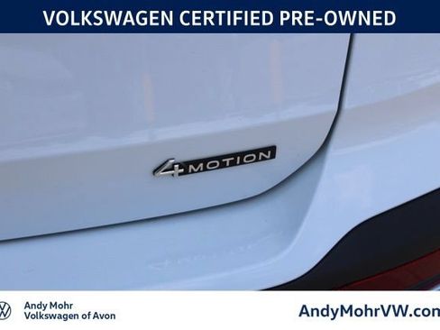 Used 2022 Volkswagen Taos SE w/ Panoramic Sunroof Package AWD/4WD image 9