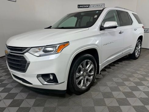 Used 2021 Chevrolet Traverse Premier w/ LPO, Floor Liner Package AWD/4WD image 2