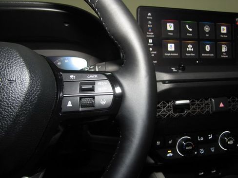 Certified 2025 Honda Accord Touring image 6