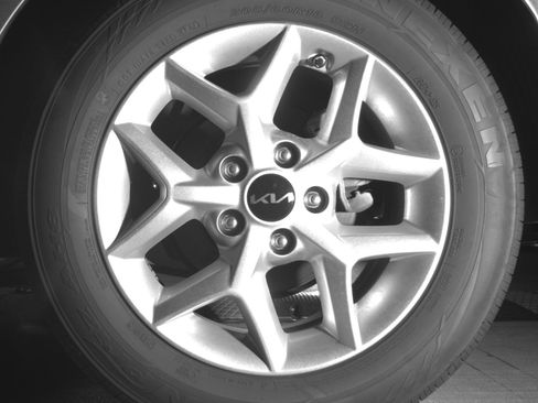 Used 2025 Kia Soul LX w/ LX Technology Package image 14