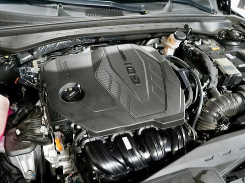 Used 2025 Kia K5 GT-Line image 12