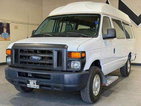 Used 2011 Ford E-250 and Econoline 250 Extended w/ PWR Group RWD image 2